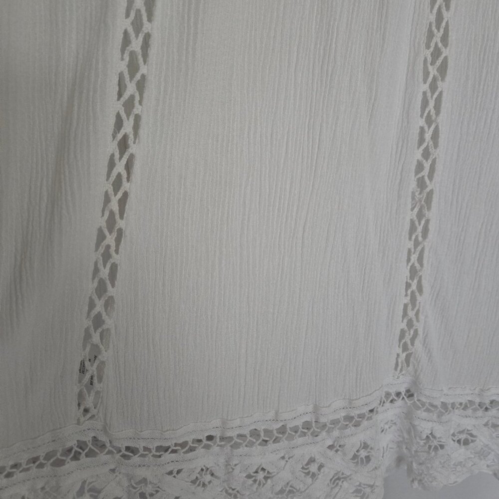 Pale Sky lace top - Picture 8 of 11